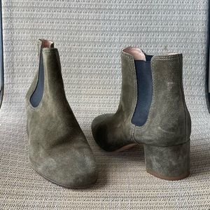 Madewell The Walker Chelsea Boot in Suede Kale Green Size 9